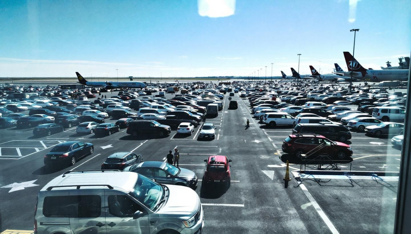 Comment optimiser vos dépenses en stationnement près des aéroports ?